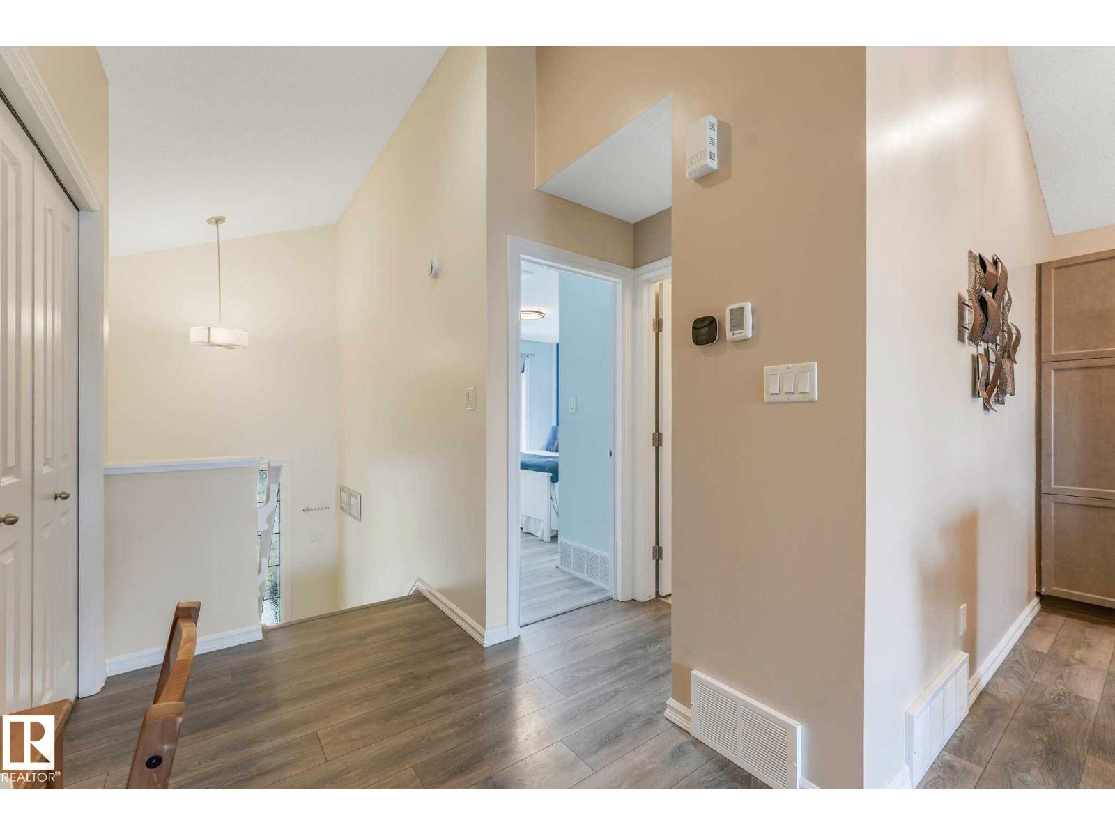 16024 12 AV SW — photo 15