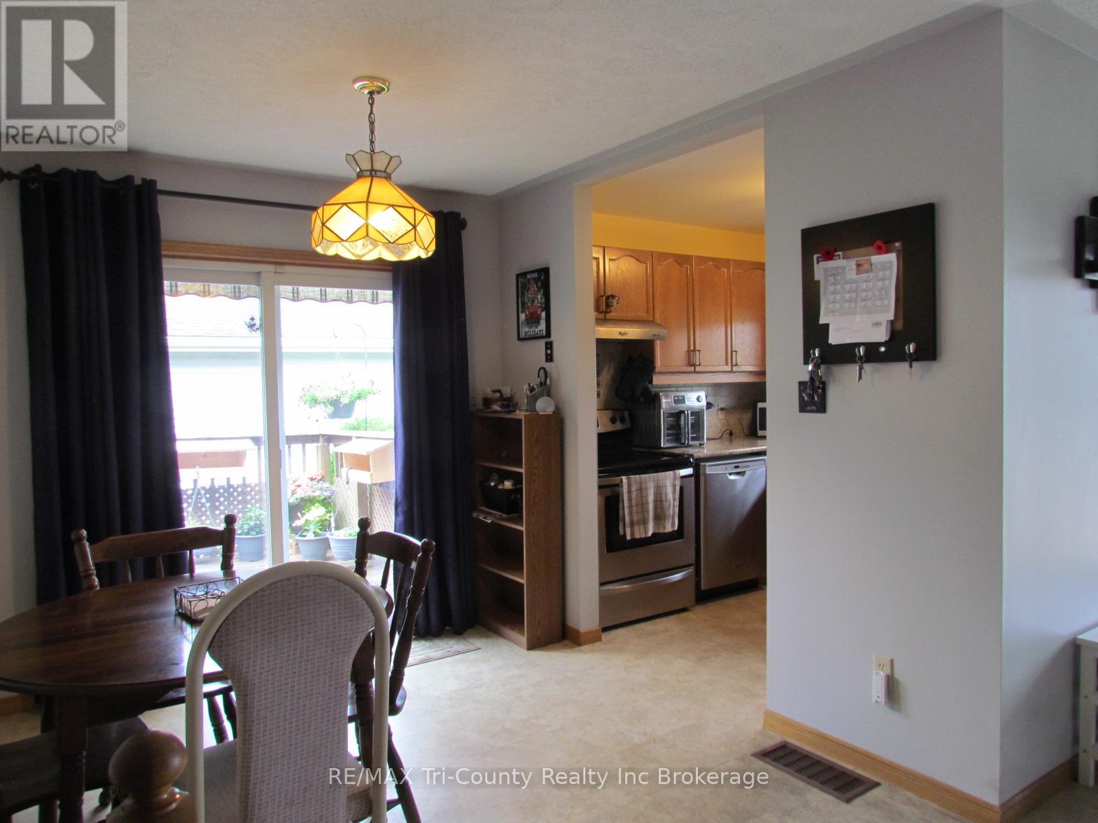 29 BECKETT BOULEVARD - 3