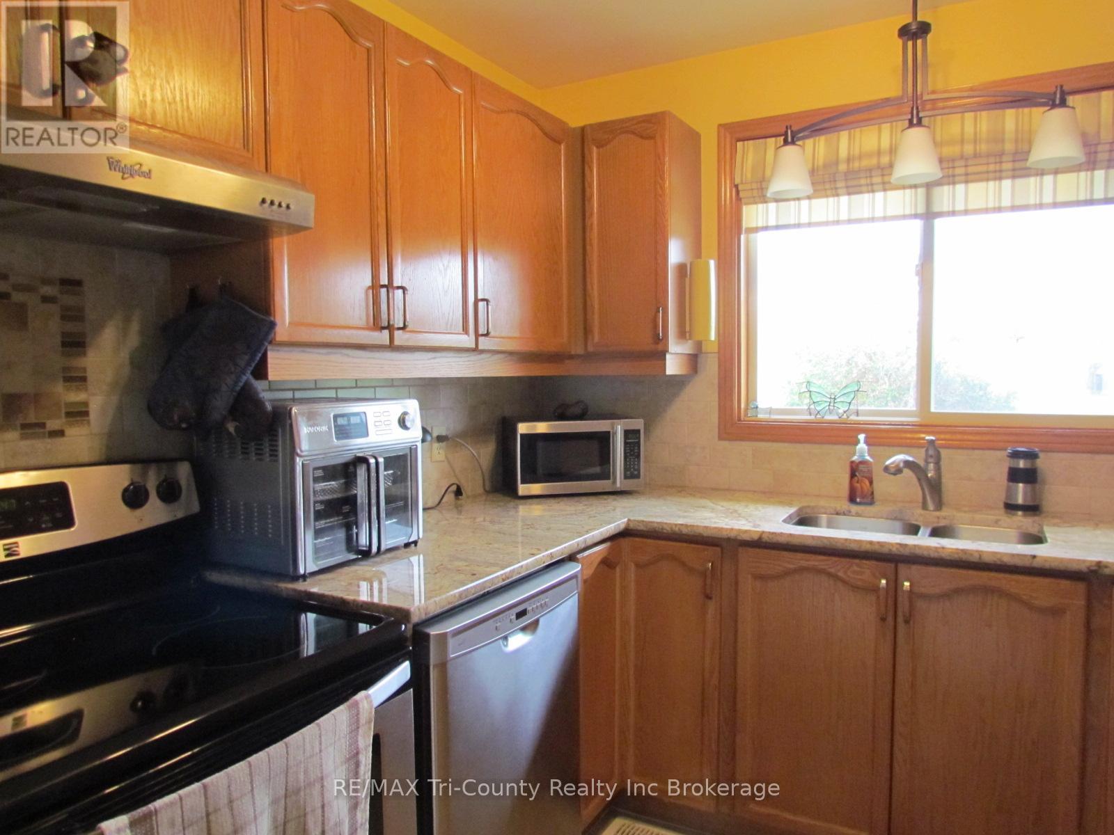 29 BECKETT BOULEVARD - 5