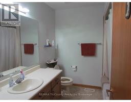 29 Beckett Boulevard, Tillsonburg, ON N4G5N1 Photo 10