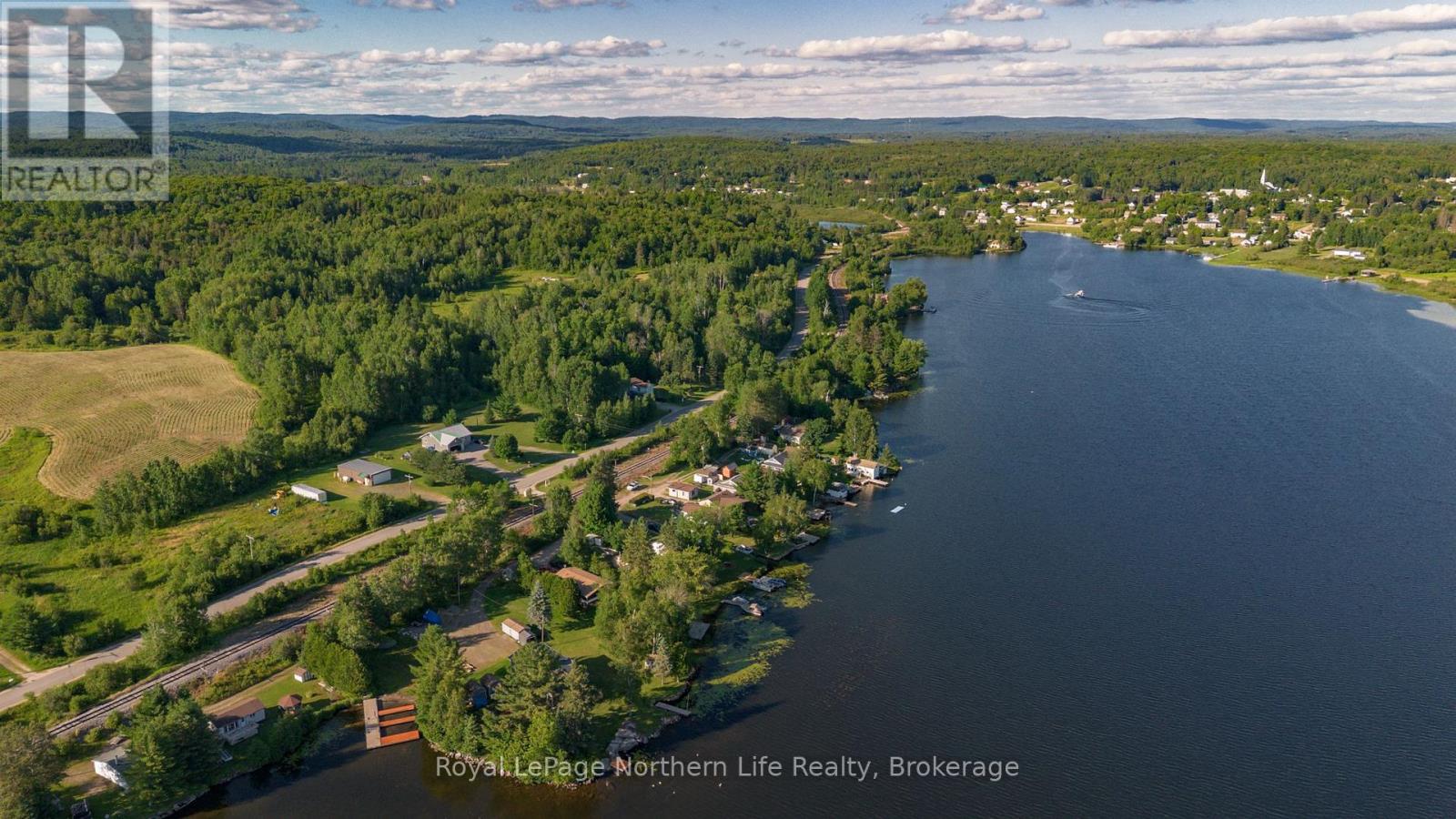 308 MARTINDALE LANE - 32
