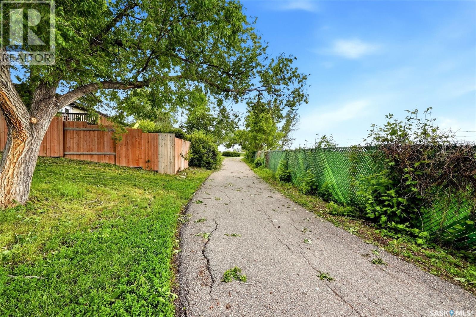 95 Empress DRIVE — photo 47