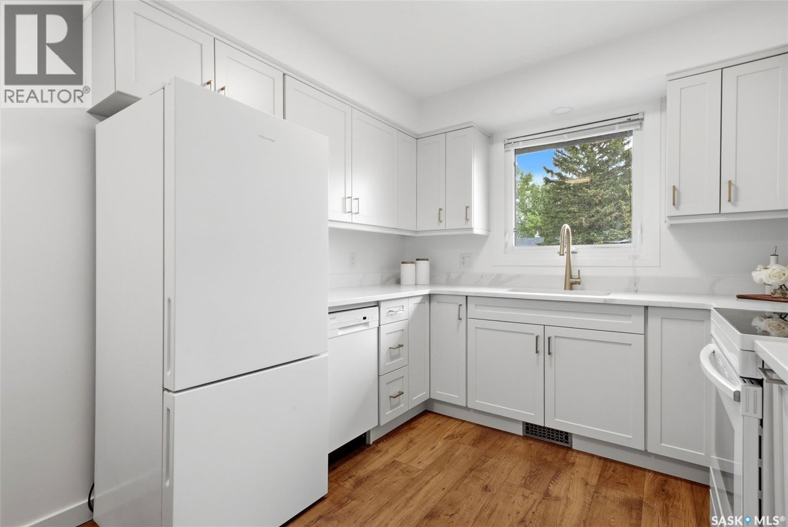 95 Empress DRIVE — photo 9