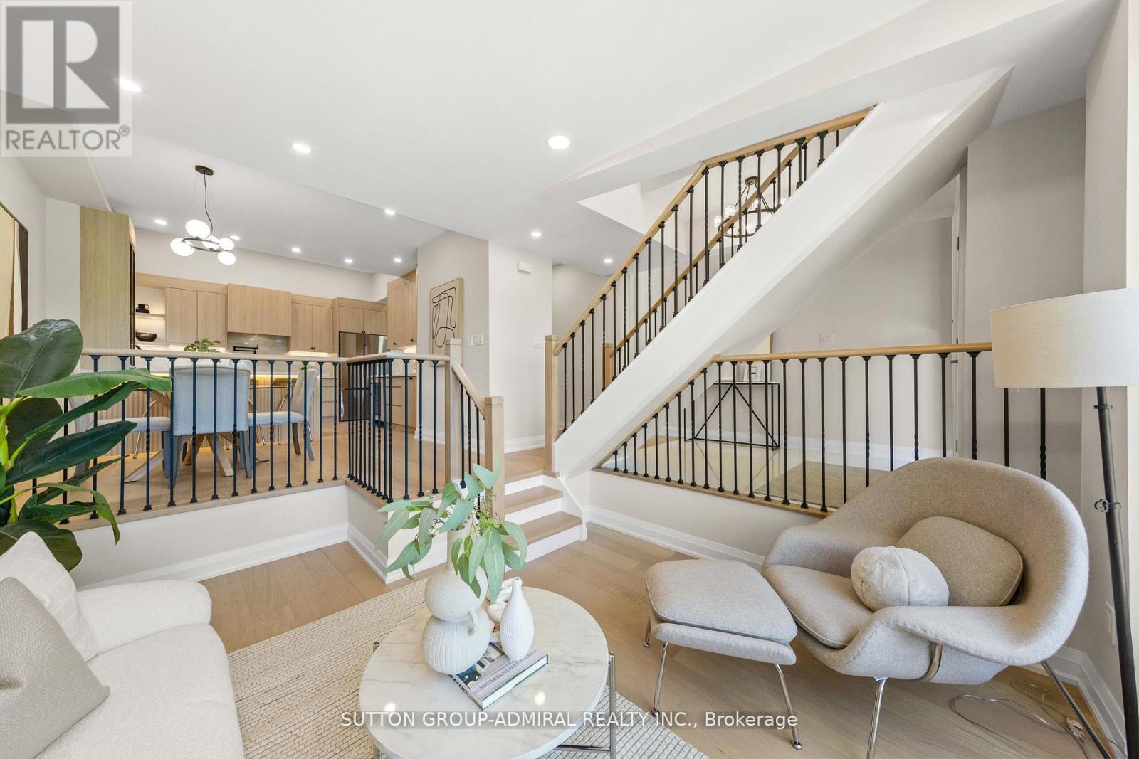 35 BEECHWOOD DRIVE - 12