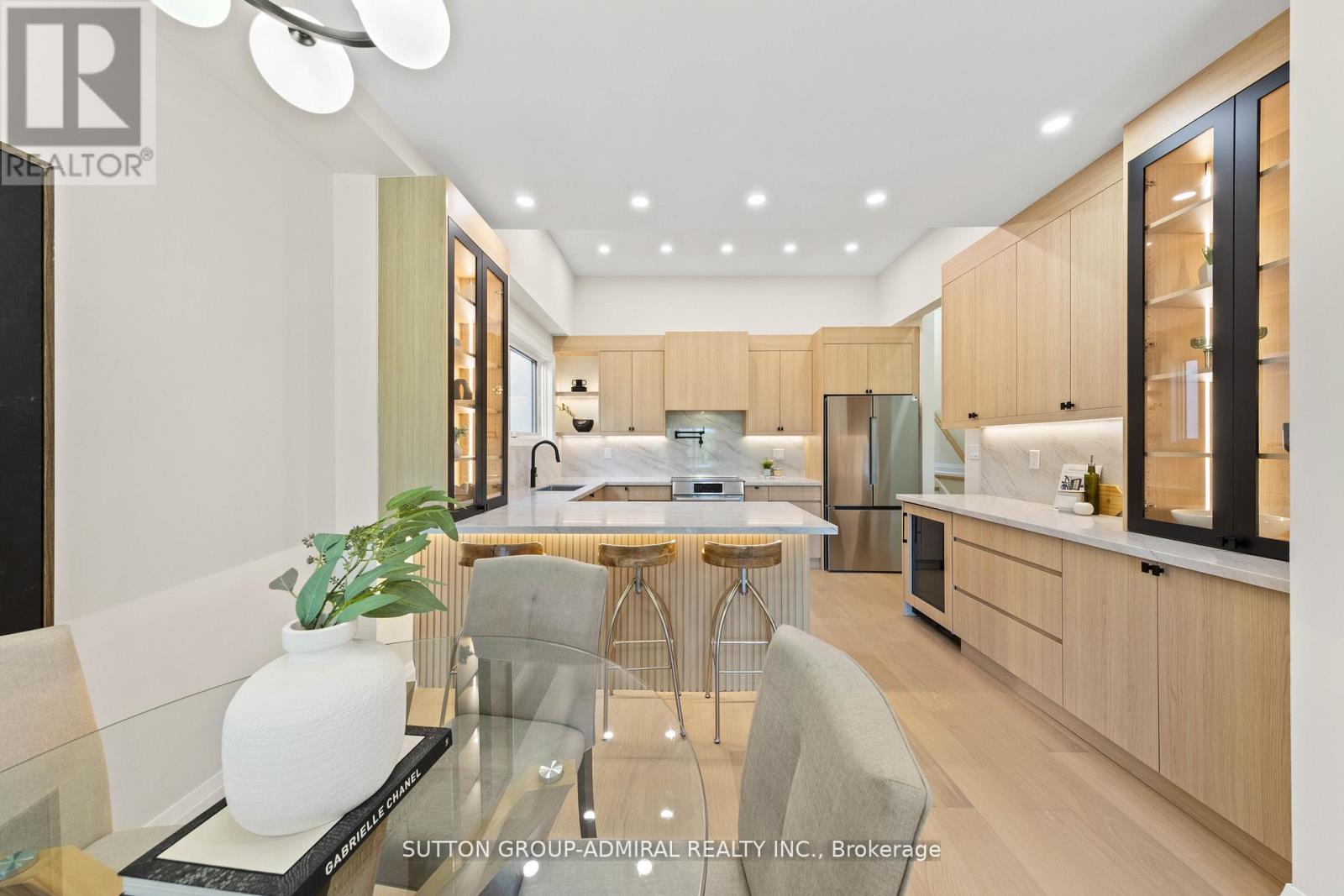 35 BEECHWOOD DRIVE - 14