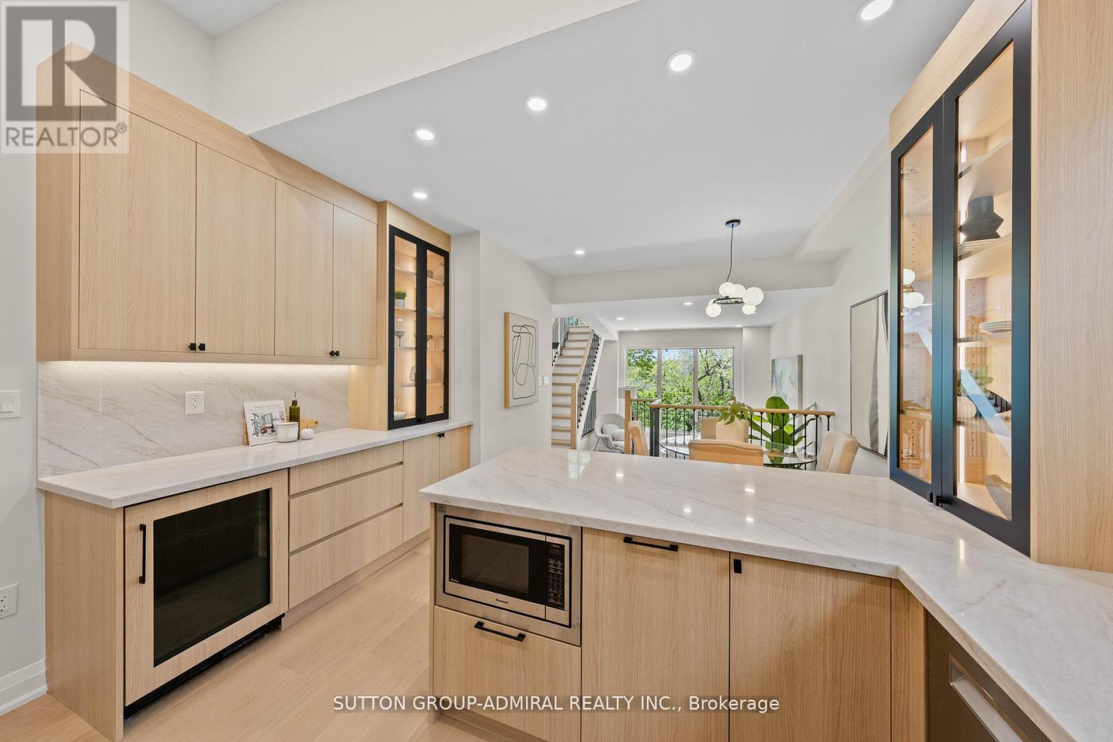 35 BEECHWOOD DRIVE - 18