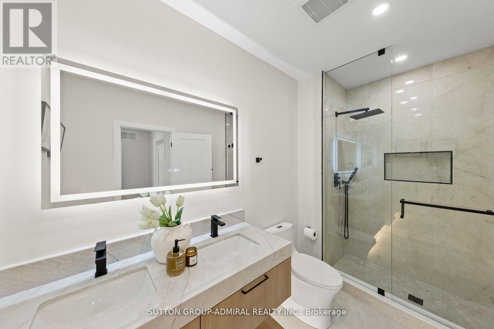 35 BEECHWOOD DRIVE - 27