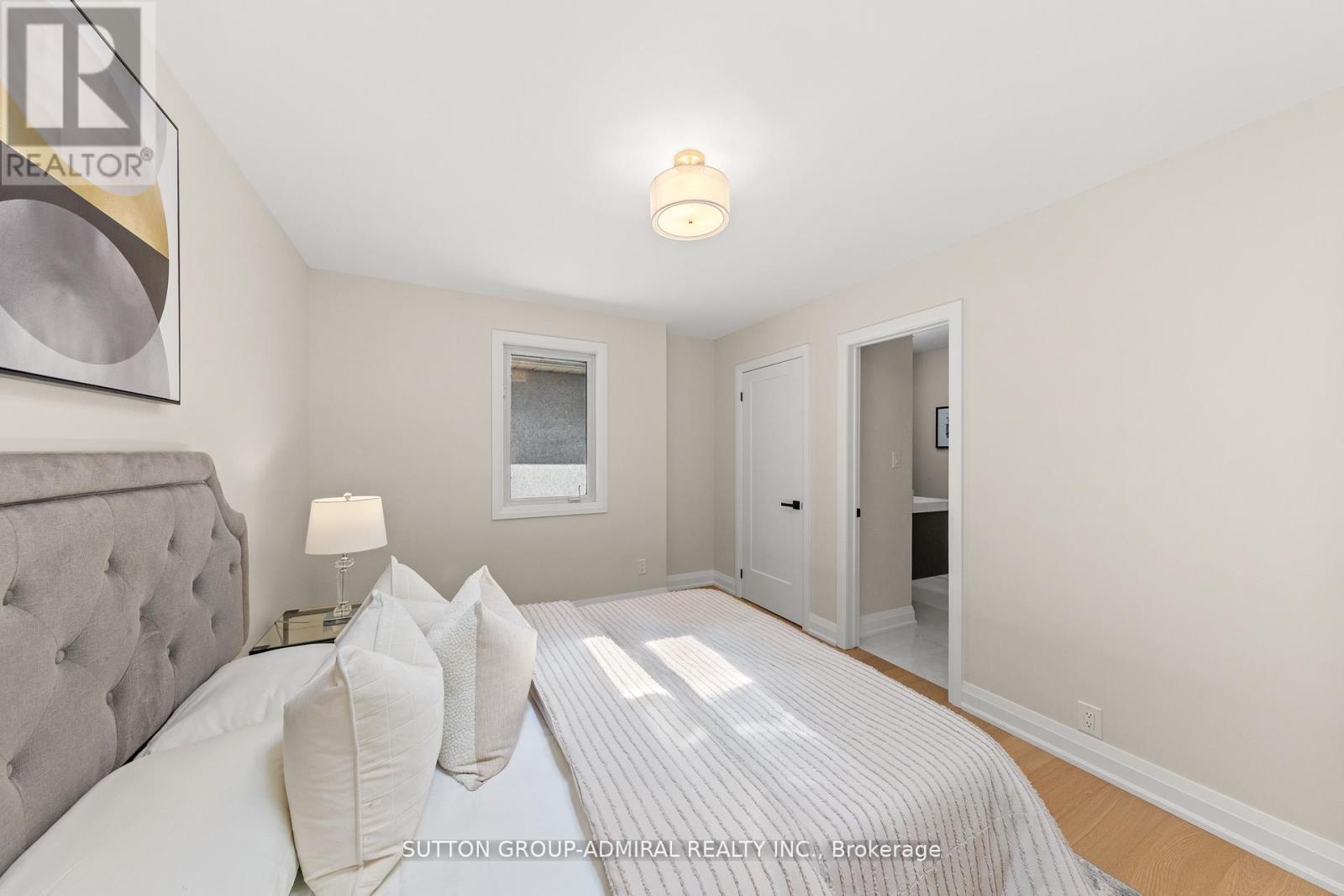 35 BEECHWOOD DRIVE - 34