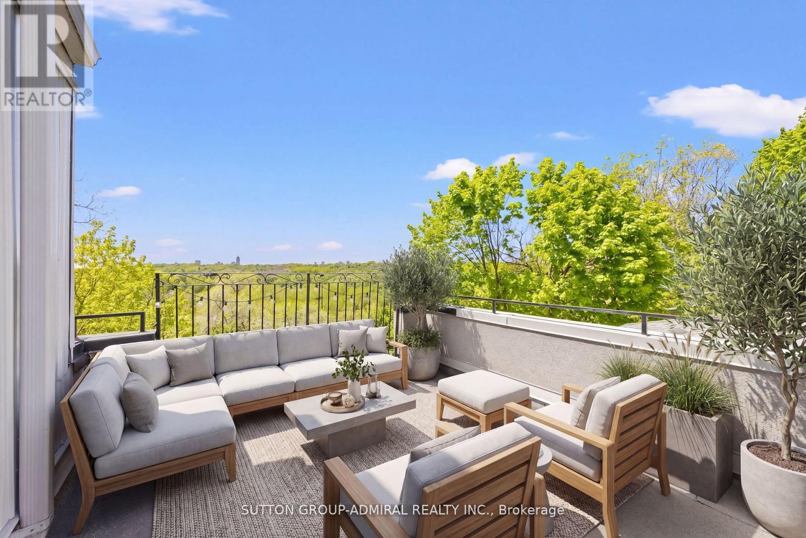 35 BEECHWOOD DRIVE - 36