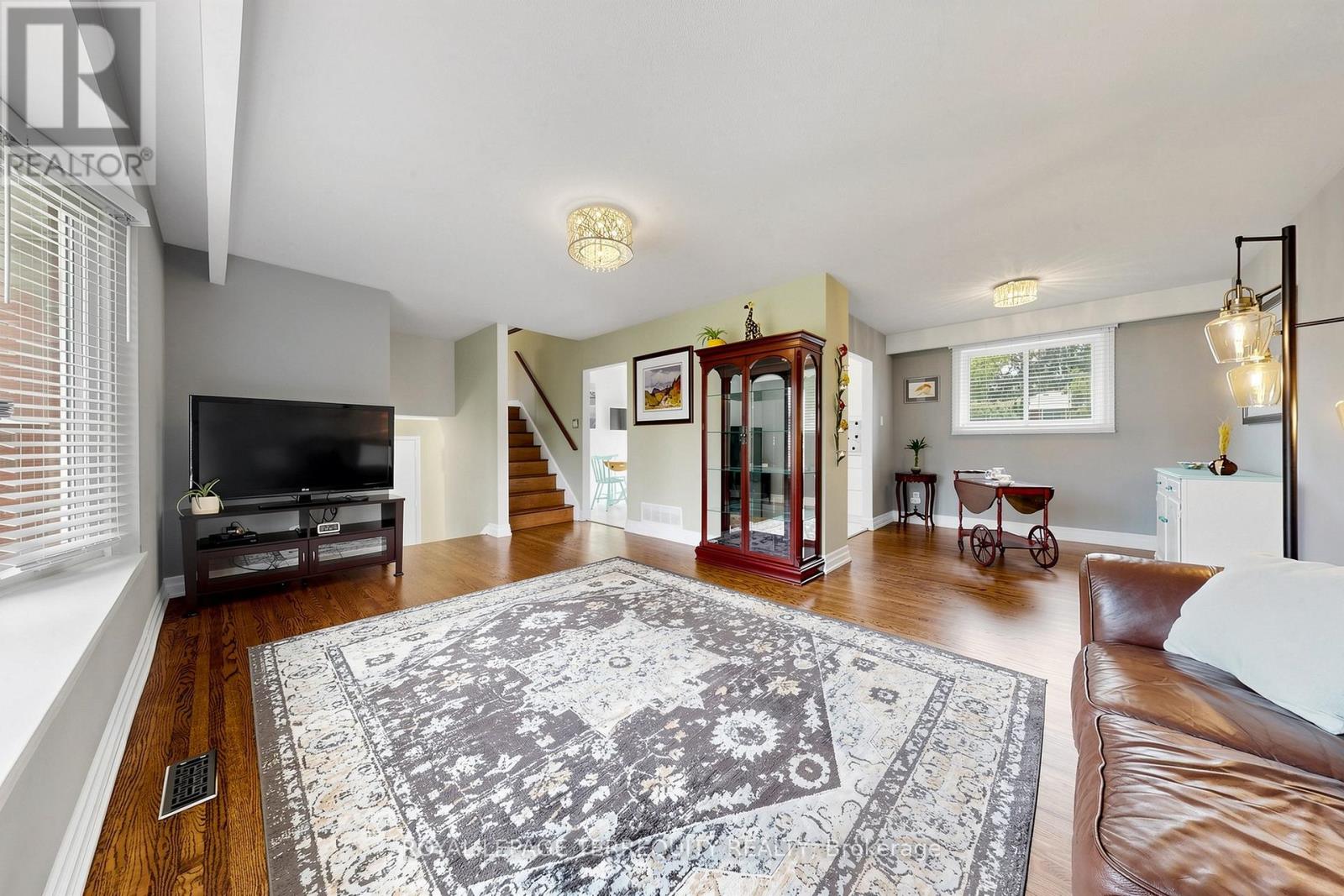 89 DREYER DRIVE - 11