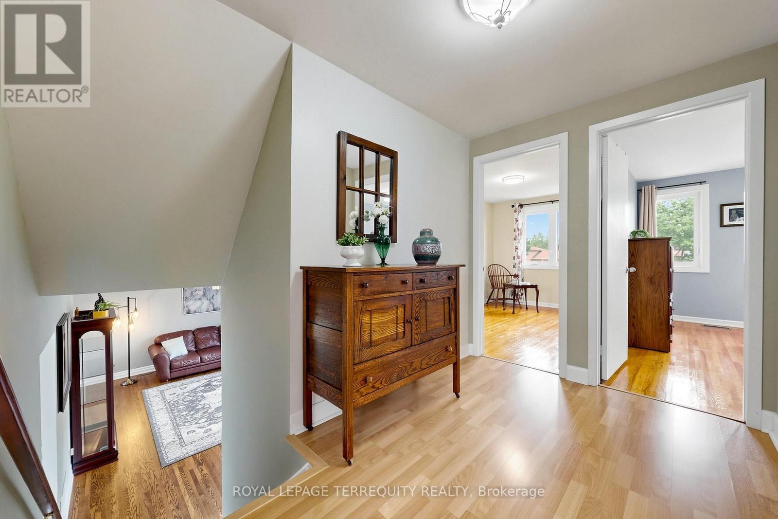 89 DREYER DRIVE - 19