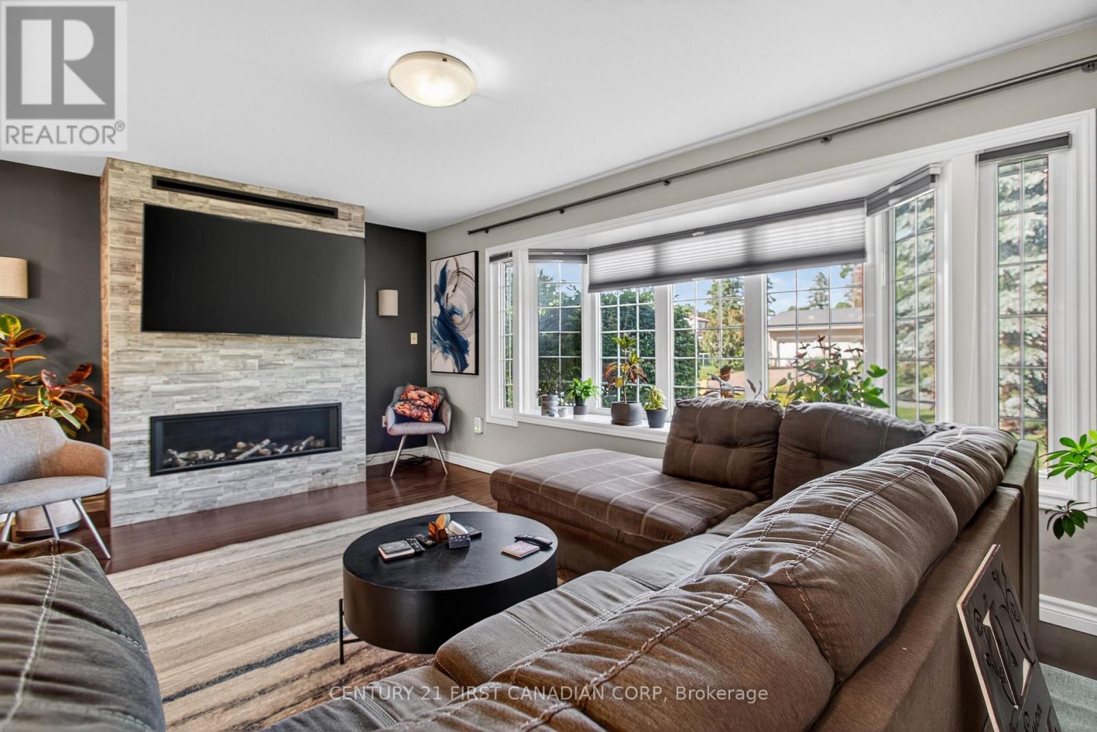51 BRAESYDE AVENUE - 12