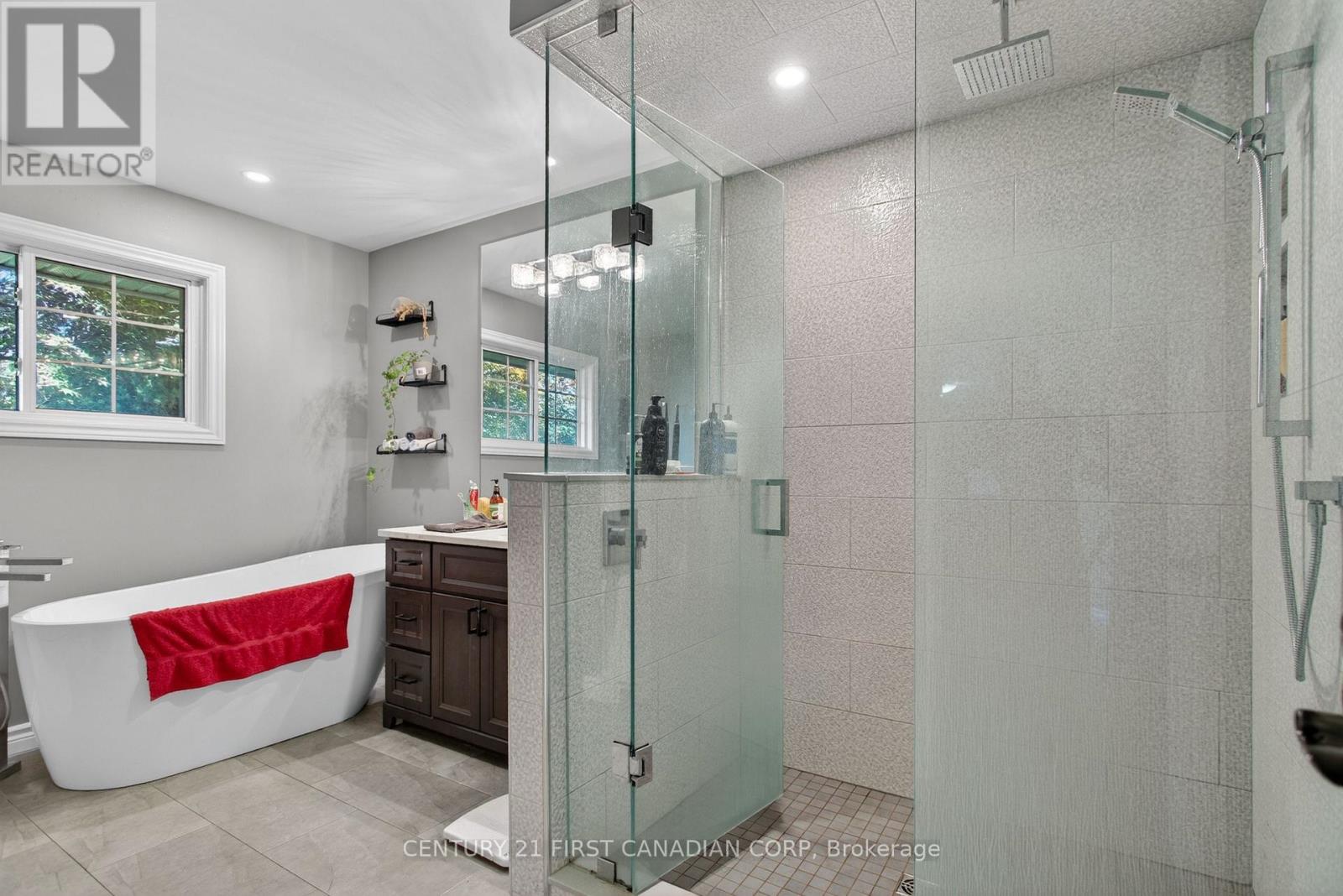 51 BRAESYDE AVENUE - 24