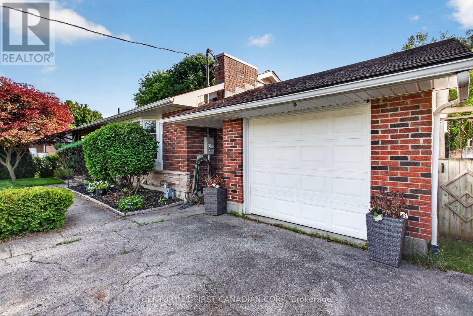 51 BRAESYDE AVENUE - 2