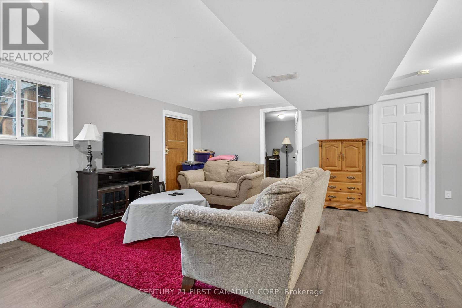 51 BRAESYDE AVENUE - 32