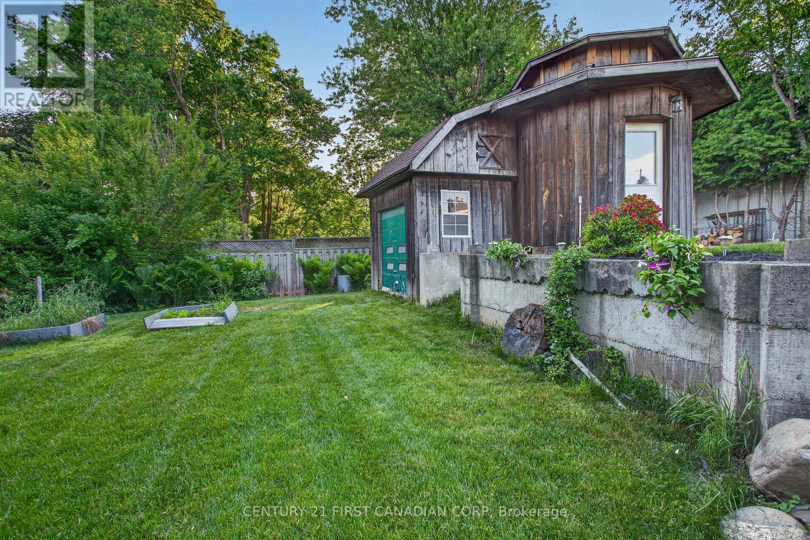 51 BRAESYDE AVENUE - 41