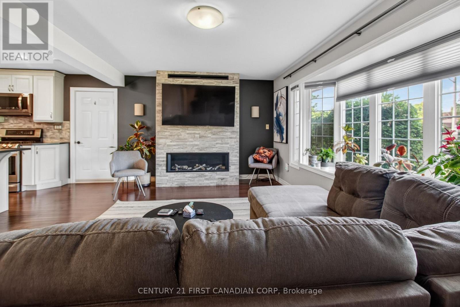 51 BRAESYDE AVENUE - 8