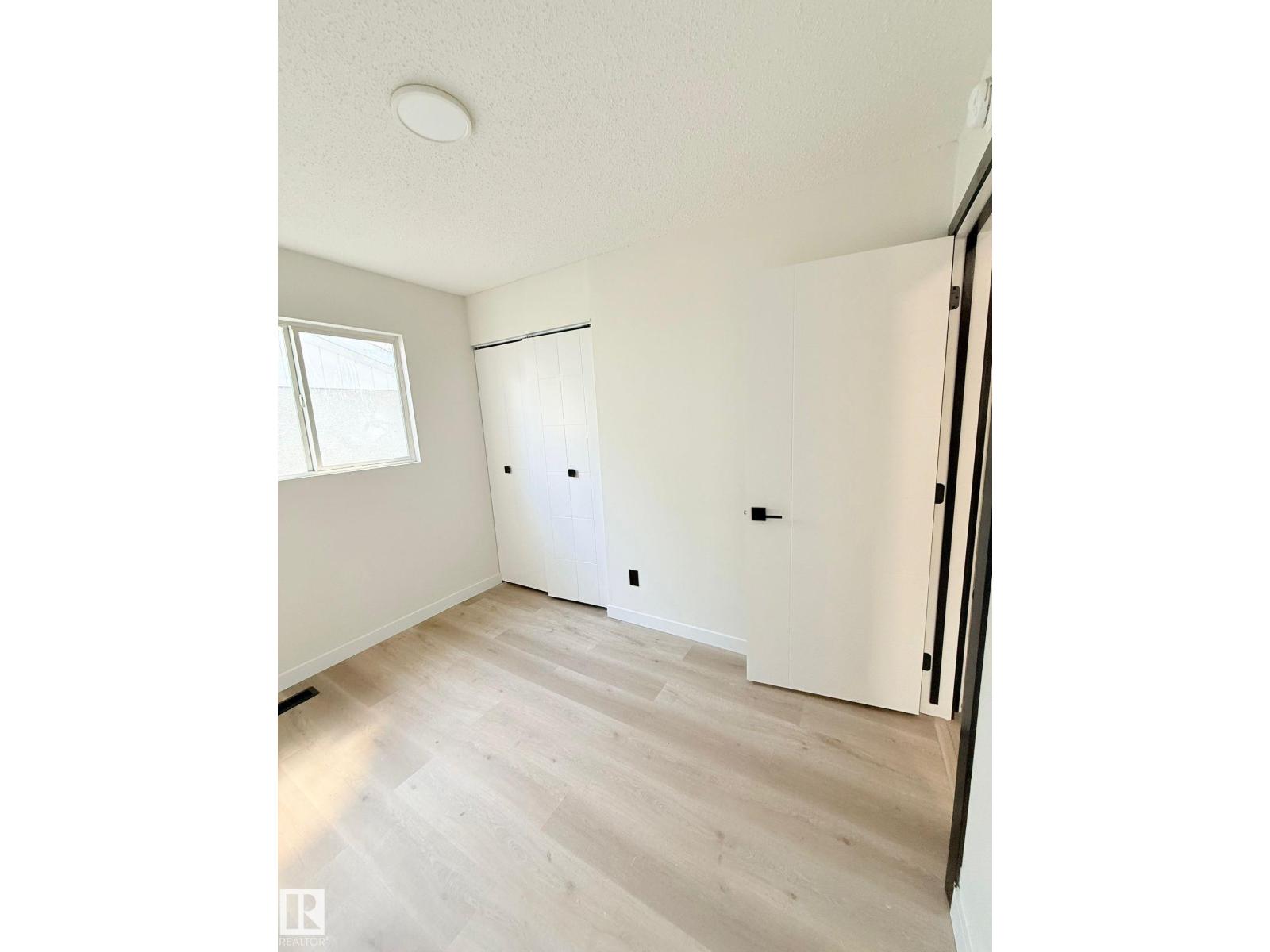 11628 151 AV NW NW - 14