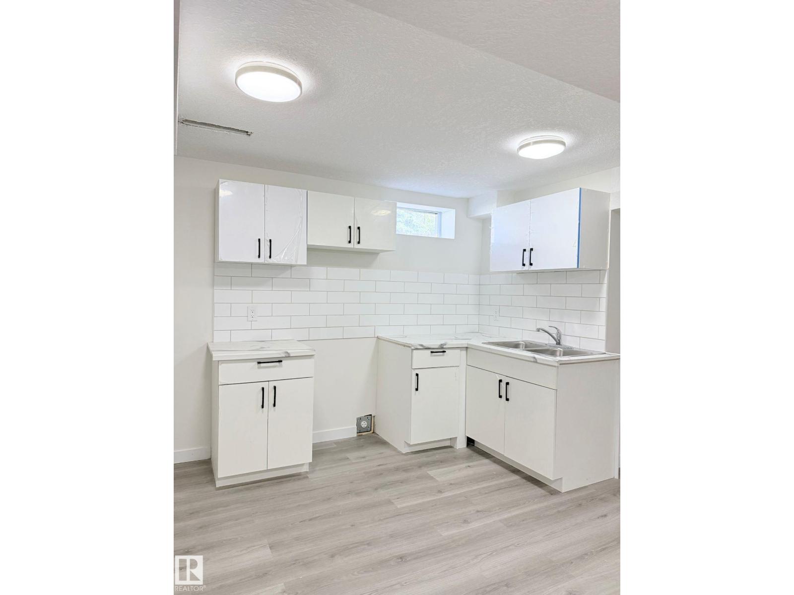 11628 151 AV NW NW - 2