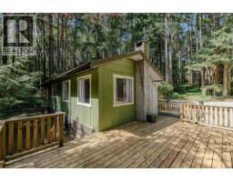 Living room/Dining room - 128 Sunset Dr, Salt Spring, BC V8K1L3 Photo 7