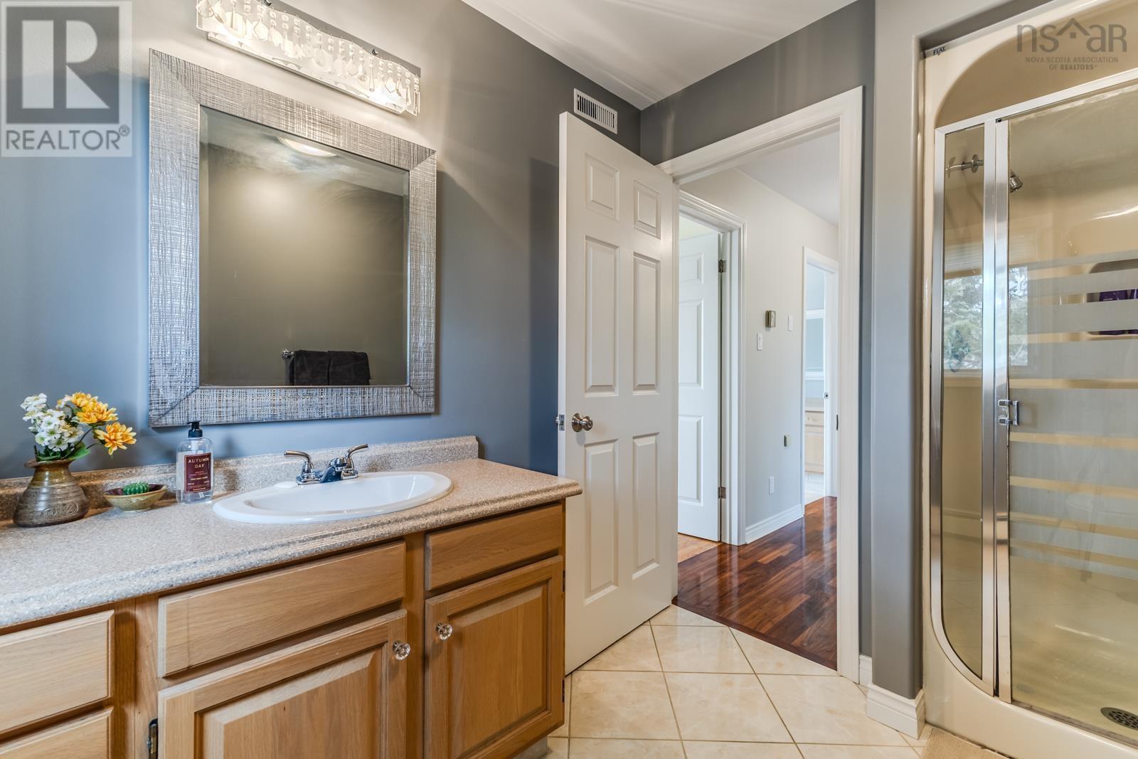 252 BLUE HERON Drive - 31