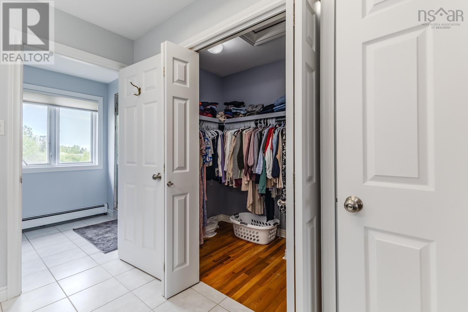 252 BLUE HERON Drive - 24