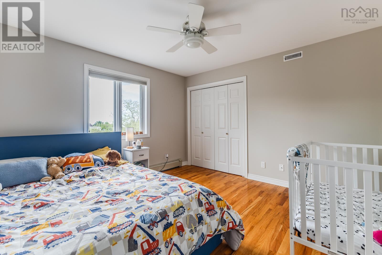 252 BLUE HERON Drive - 27