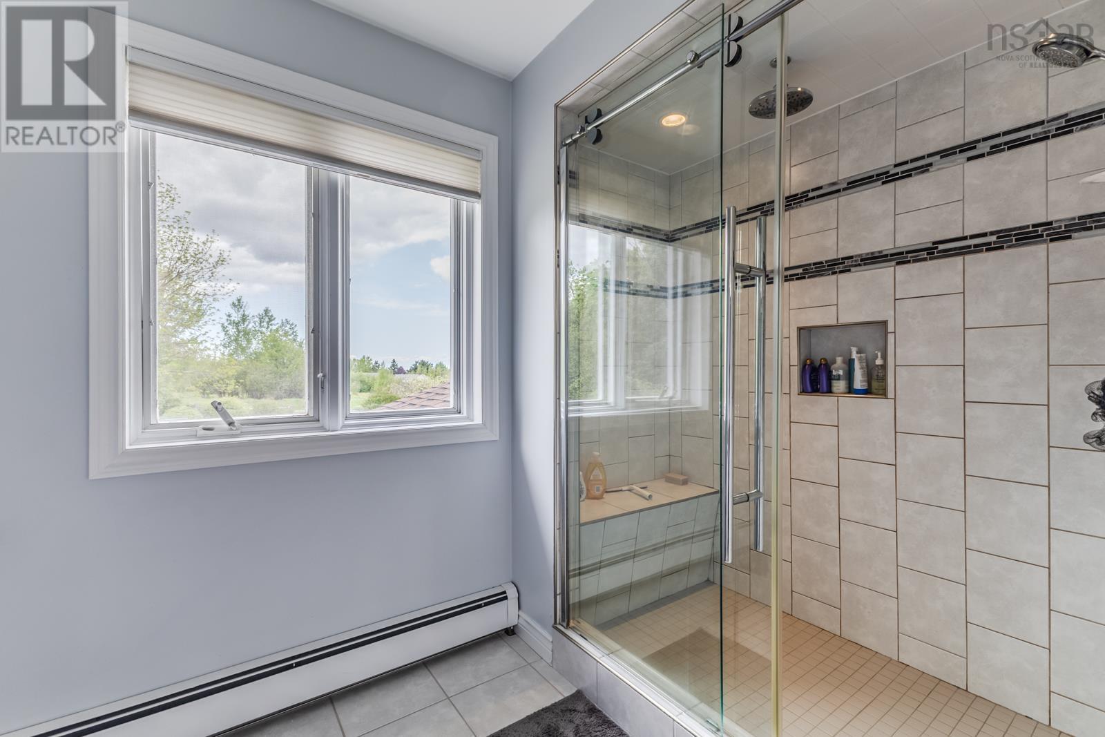 252 BLUE HERON Drive - 25