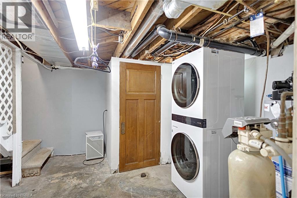 371 OTTAWA Street S - 33