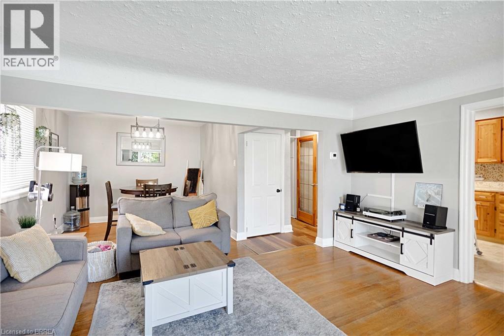 371 OTTAWA Street S - 10