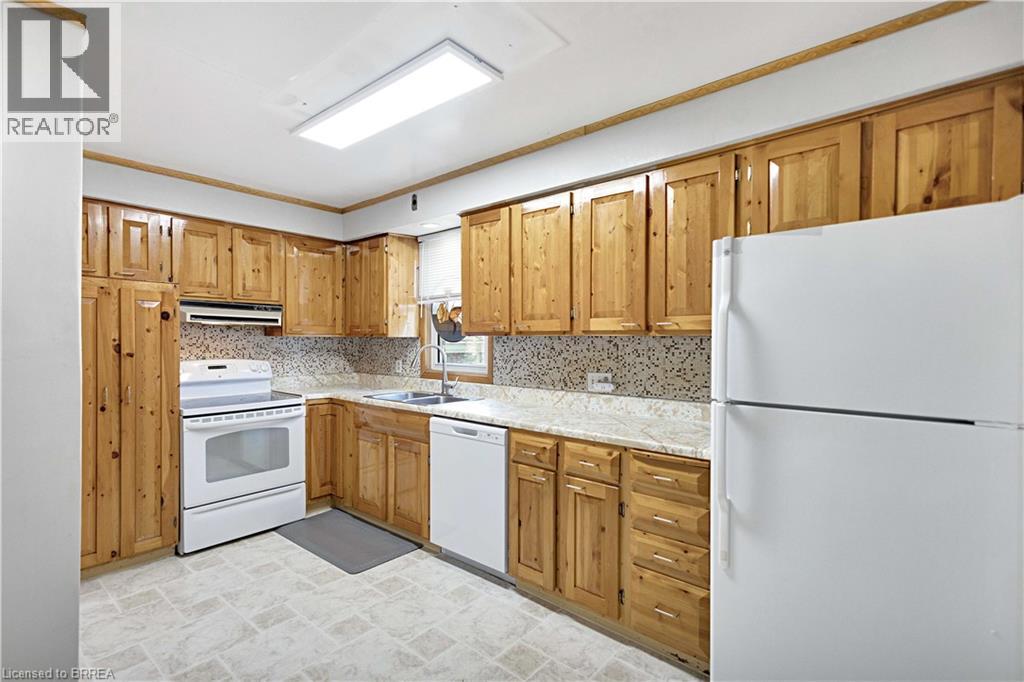 371 OTTAWA Street S - 14