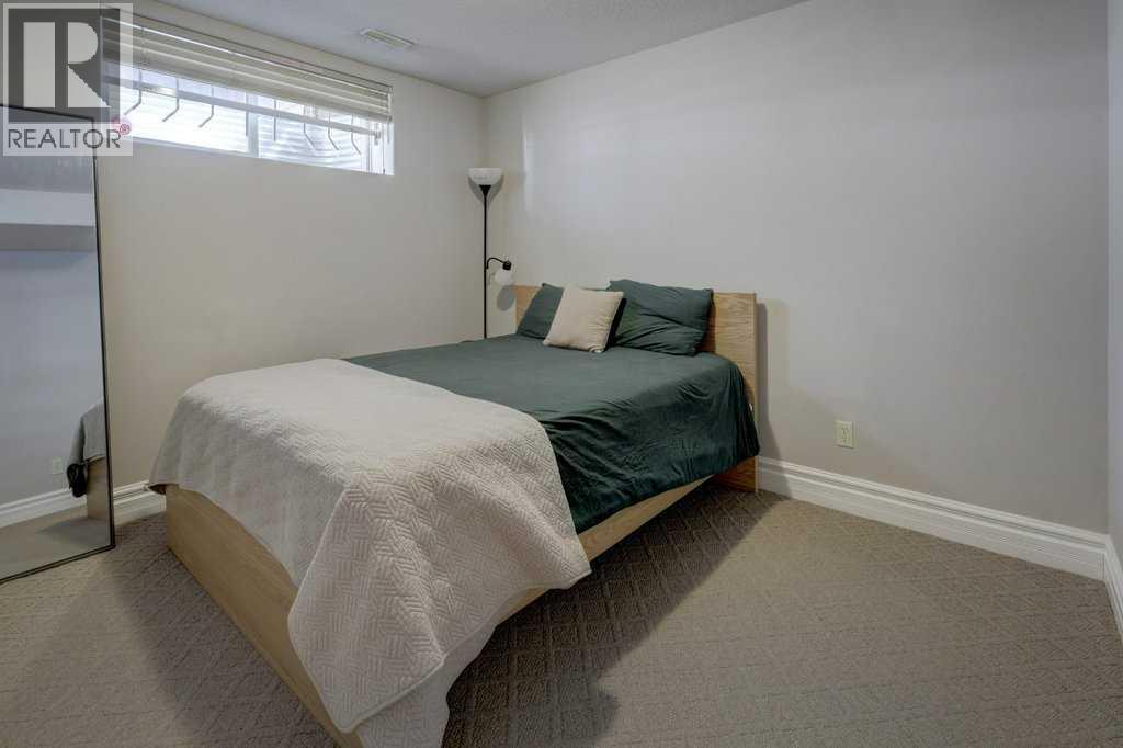 #104 449 20 Avenue NE - 23