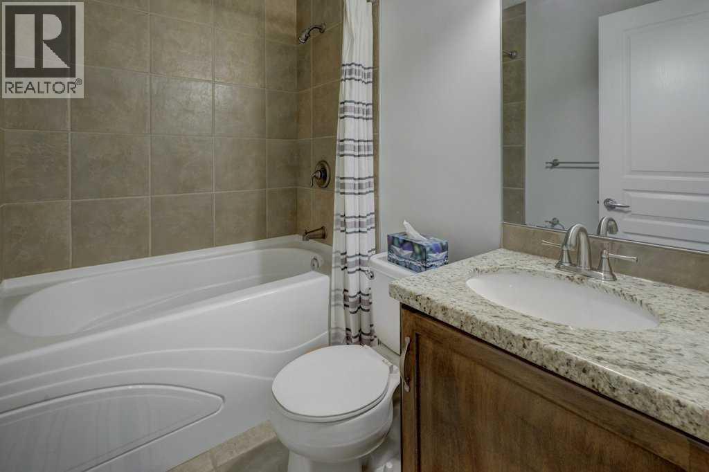 #104 449 20 Avenue NE - 24