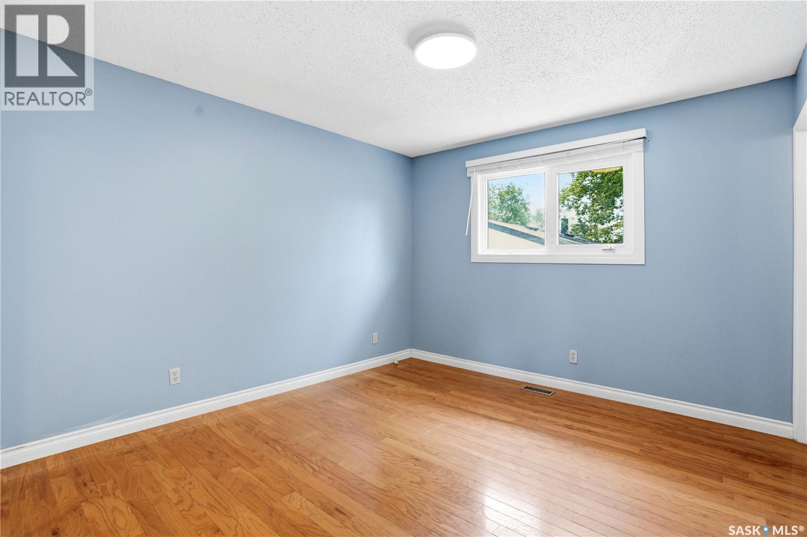 135 Penryn CRESCENT — photo 24