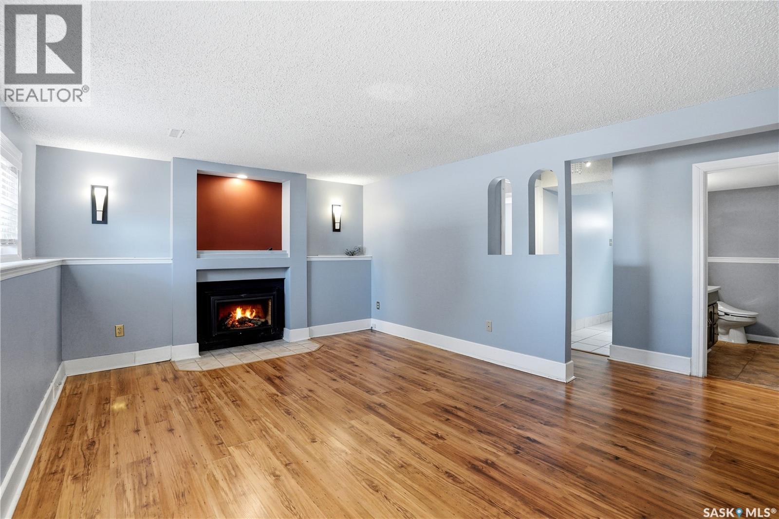 135 Penryn CRESCENT — photo 35