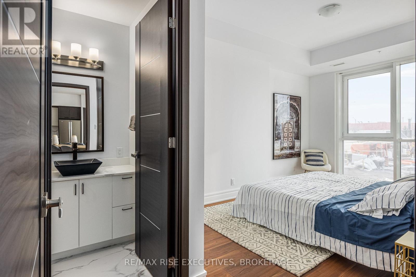 1 Bed, 2 Bath Apartment for Rent in Ottawa – 806 – 150 MARKETPLACE AVENUE, Ottawa – MLS# X13444762 - Image 14