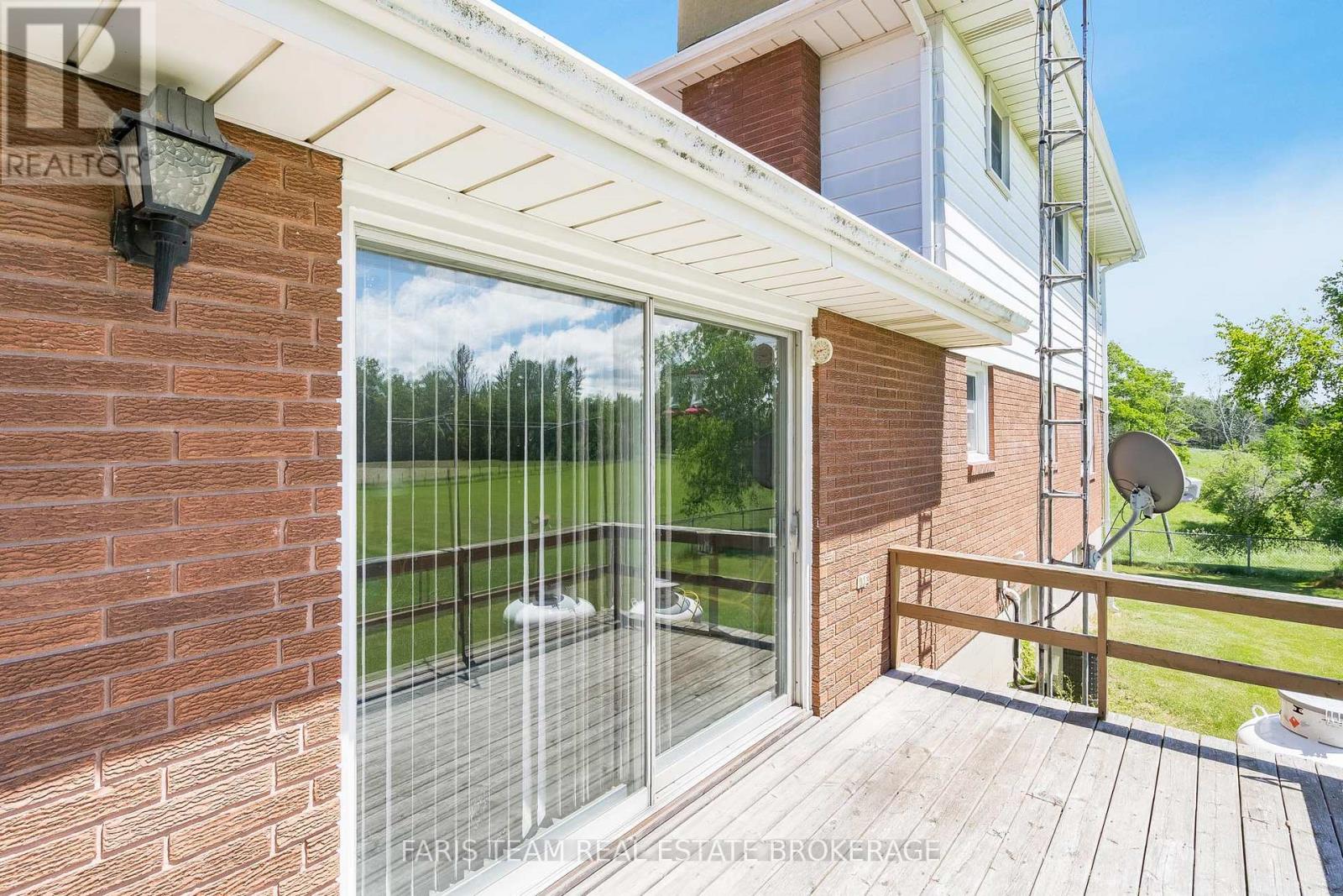 2966 GEORGE JOHNSTON ROAD - 32