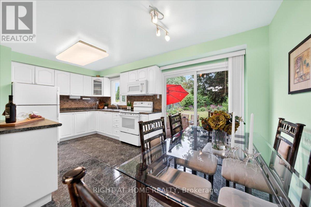 72 REJANE CRESCENT - 10