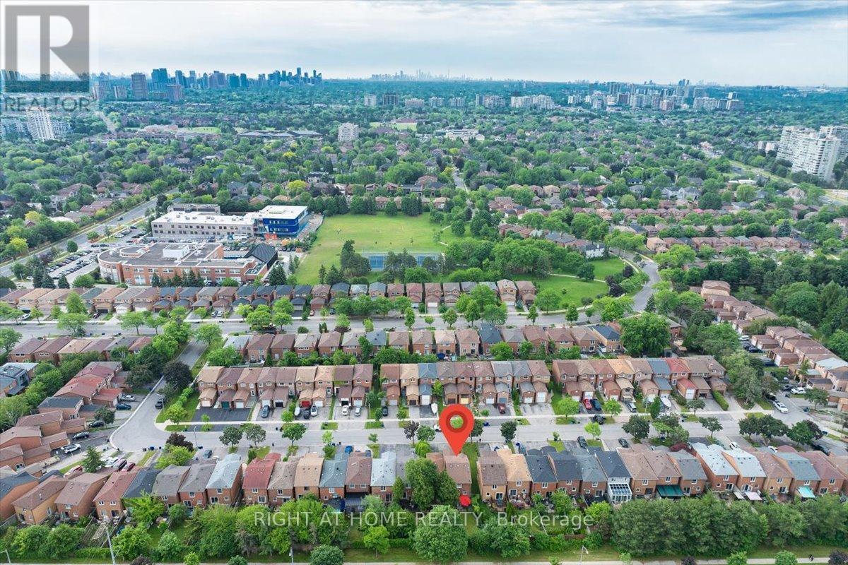 72 REJANE CRESCENT - 33
