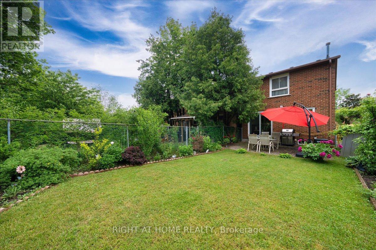 72 REJANE CRESCENT - 29