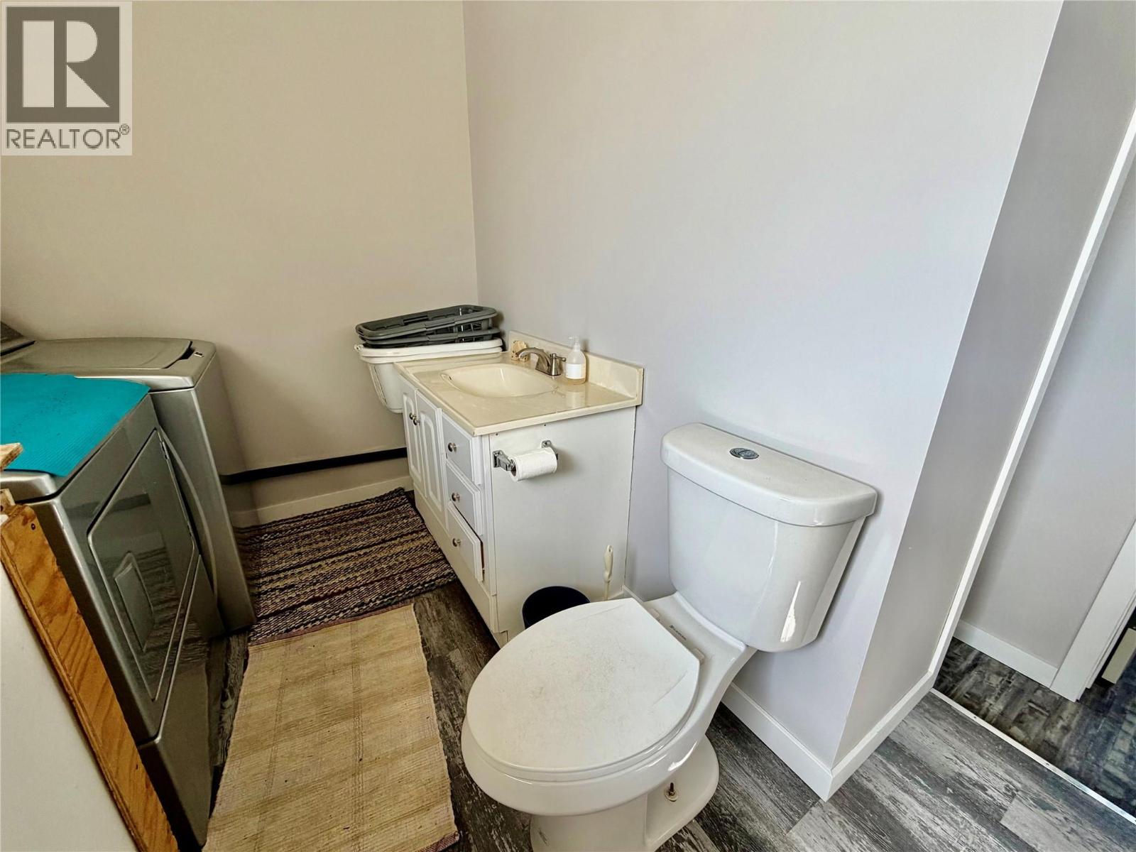 15051 Old Edmonton Highway - 17