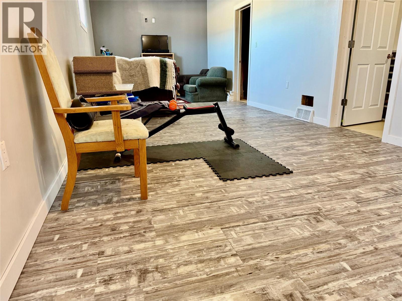 15051 Old Edmonton Highway - 14