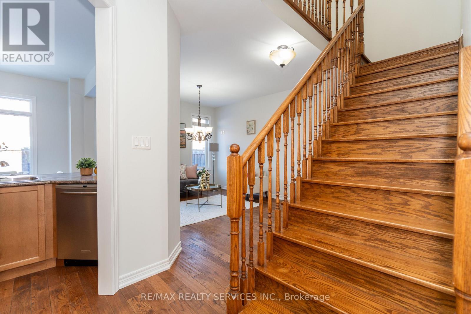112 AMARANTH CRESCENT - 6
