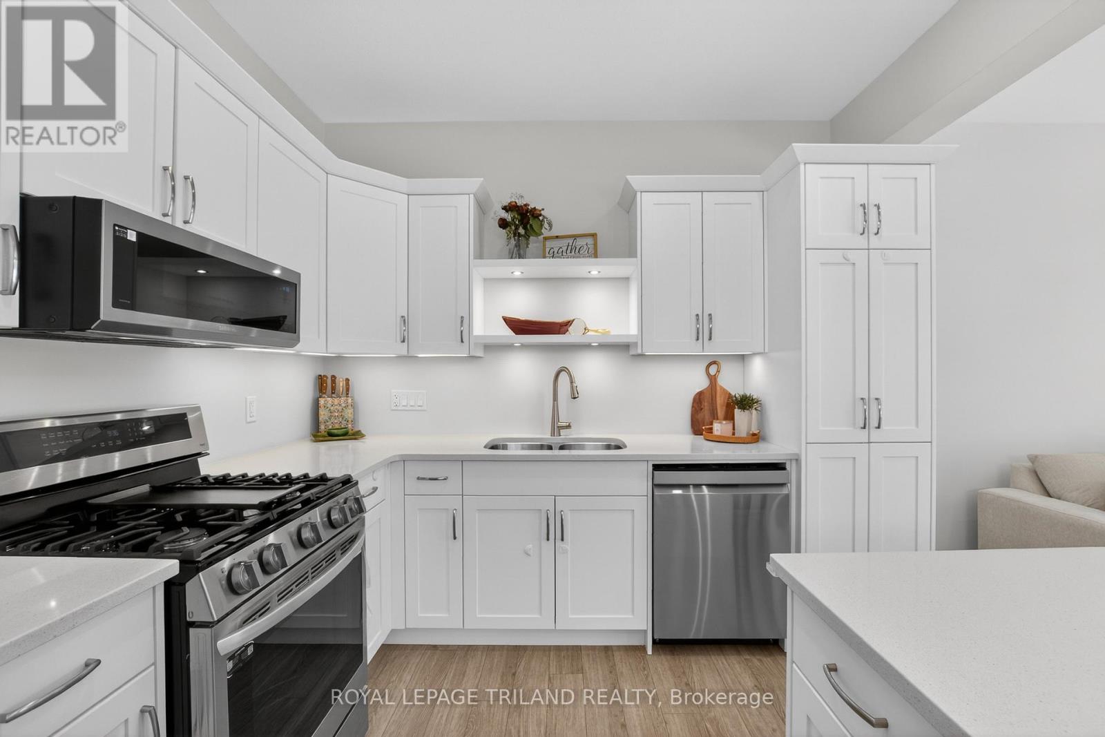 102 CORTLAND TERRACE - 13