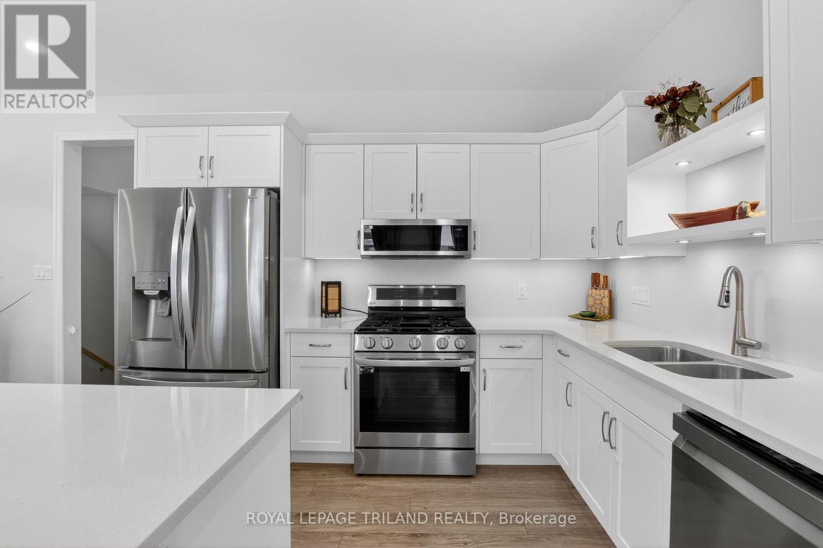 102 CORTLAND TERRACE - 14