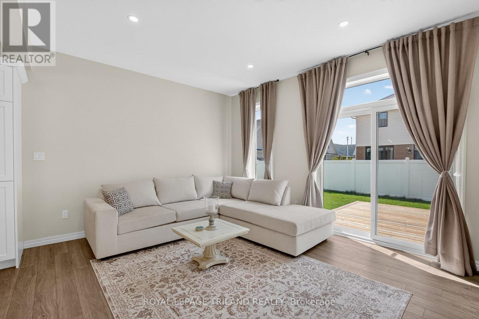 102 CORTLAND TERRACE - 21