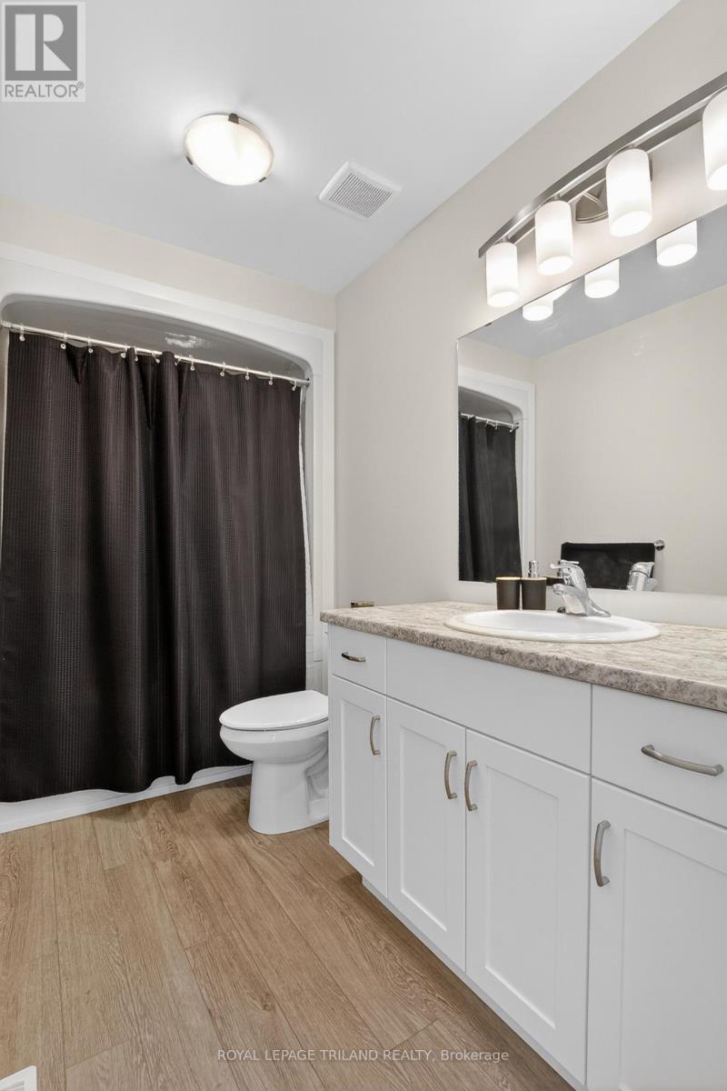 102 CORTLAND TERRACE - 32