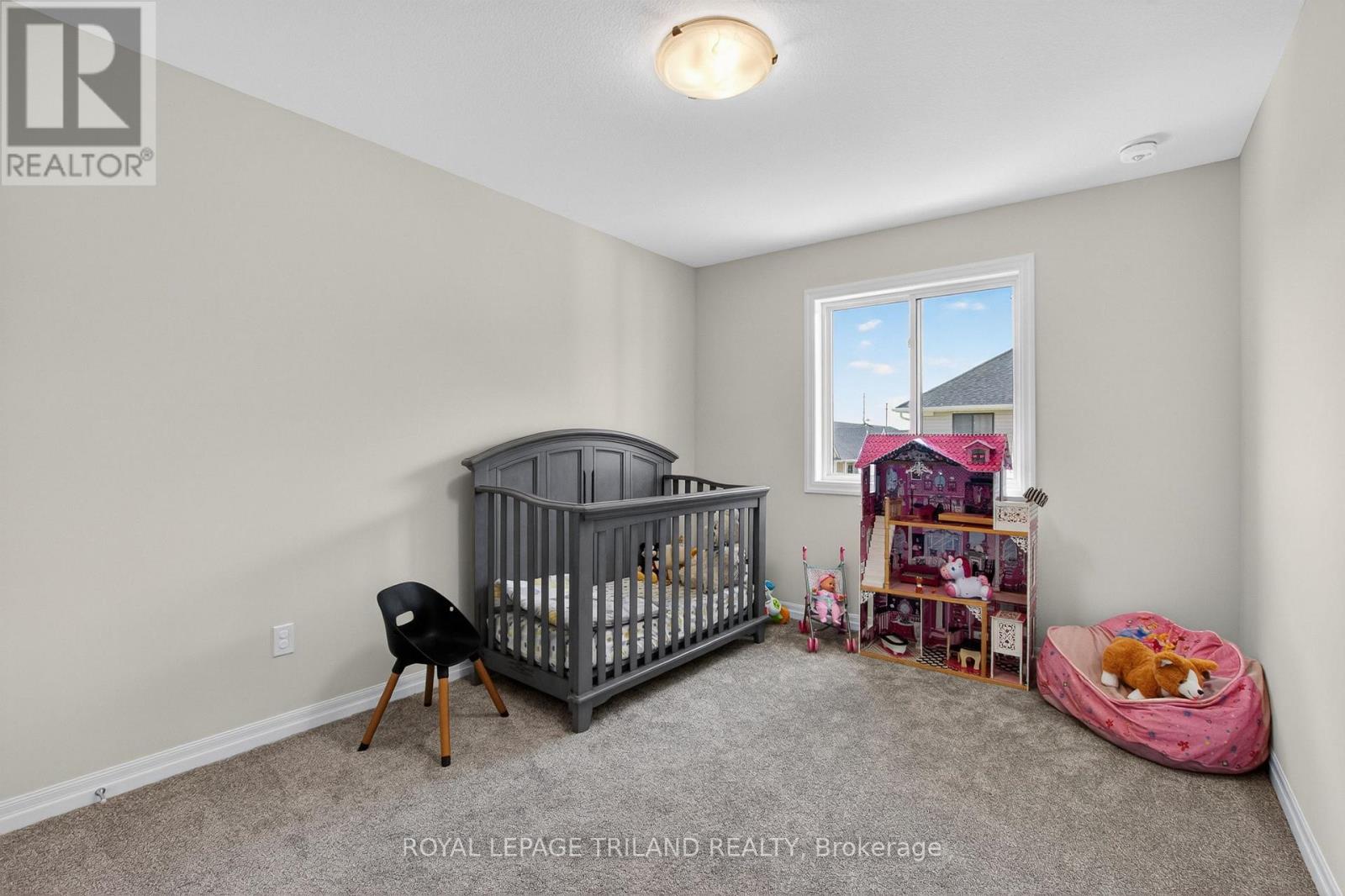 102 CORTLAND TERRACE - 33