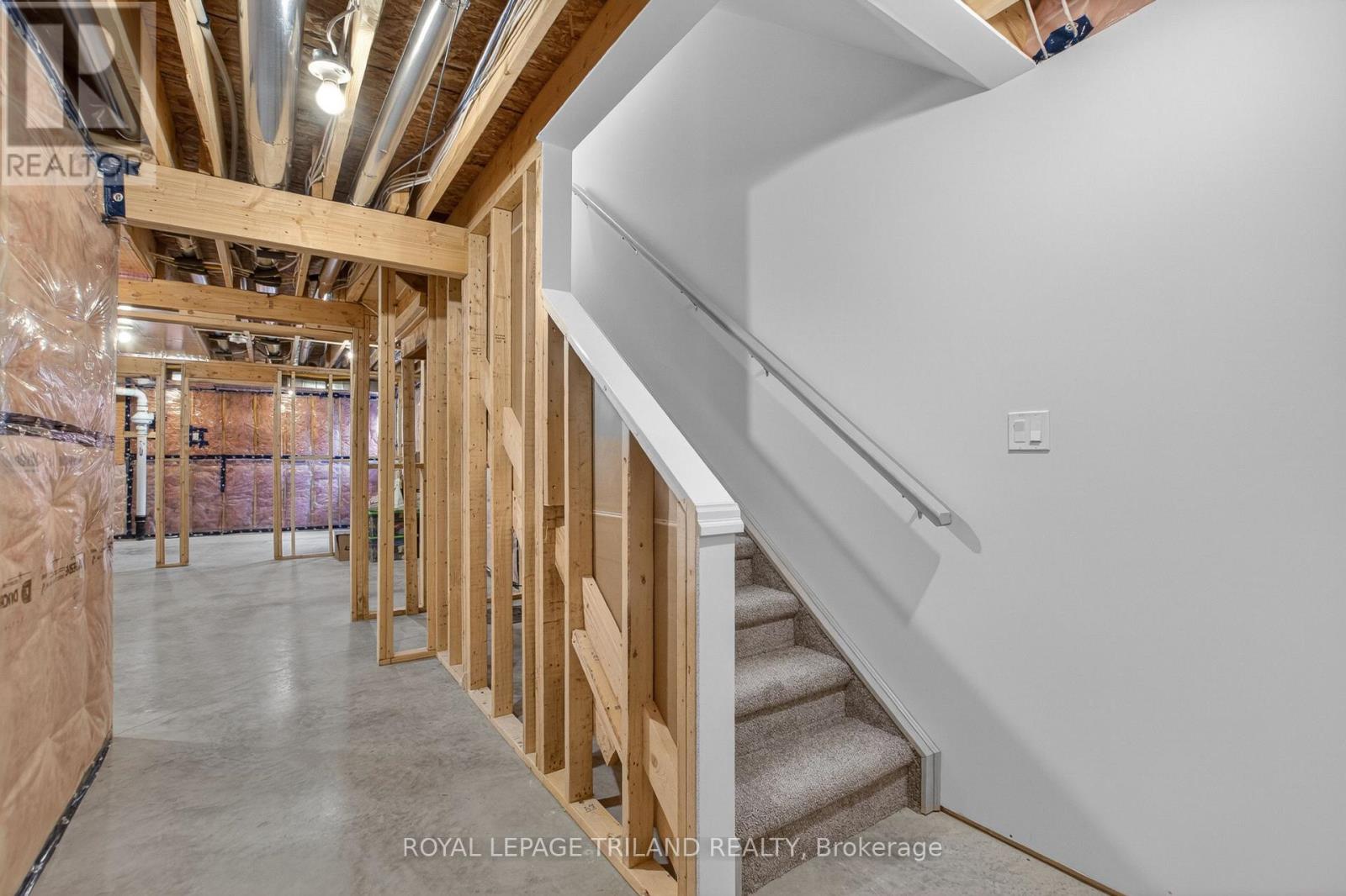 102 CORTLAND TERRACE - 37