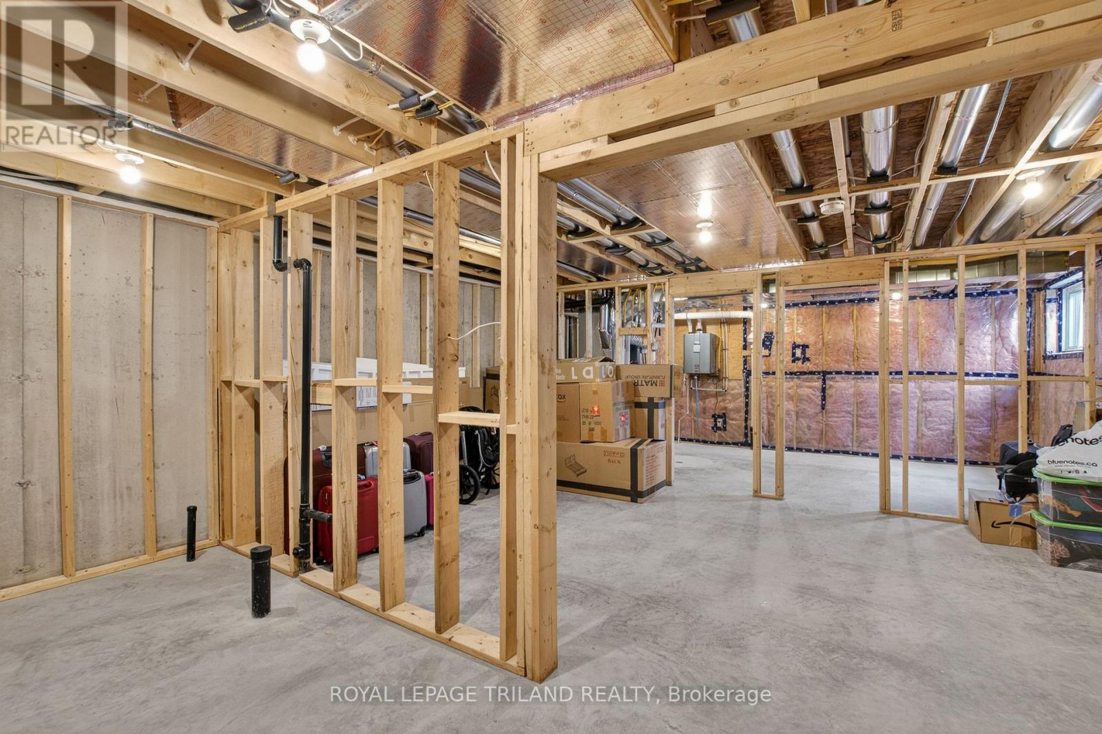 102 CORTLAND TERRACE - 38